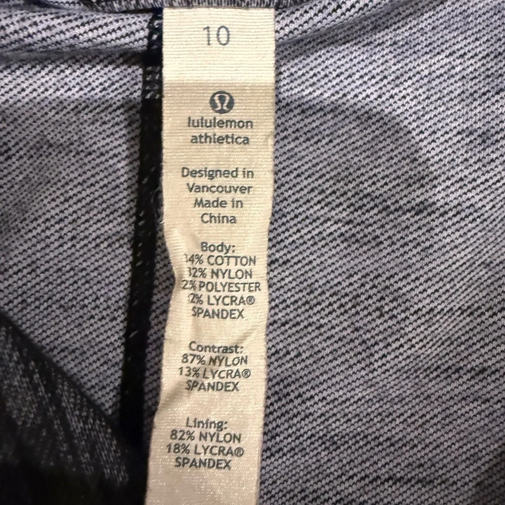 Lululemon Athletica DAILY YOGA JACKET 10 BLACK SLUB DENIM EUC host pick - Picture 6 of 15